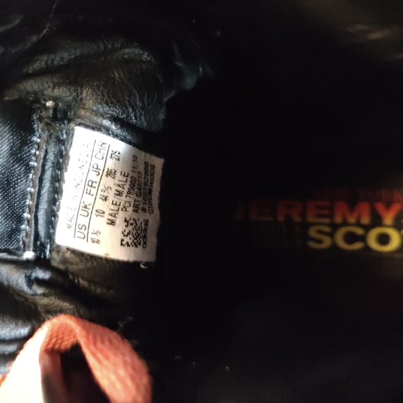 Adidas Men's Yellow and Black Flame Sneakers - Picture 6 of 9